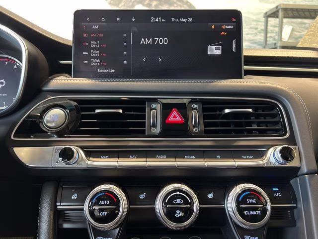 2023 Makalu Gray Genesis G70 2.0T AWD Sedan