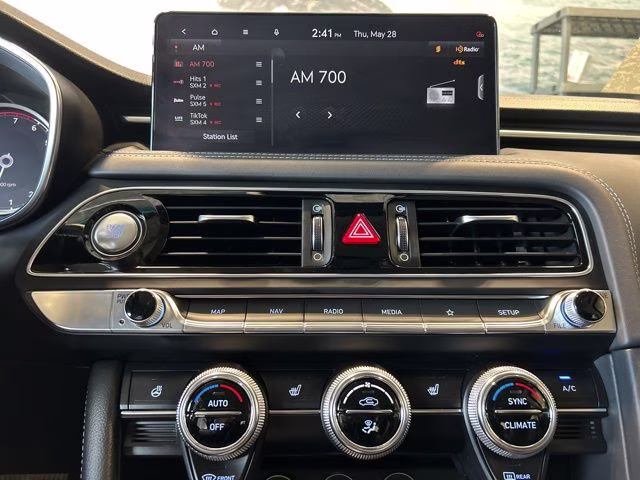 2023 Makalu Gray Genesis G70 2.0T AWD Sedan