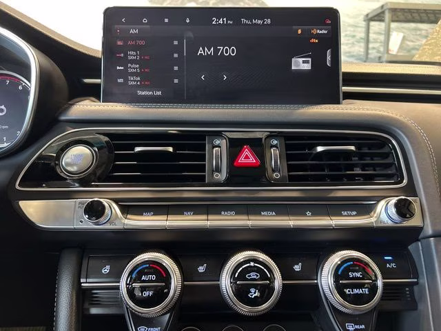 2023 Makalu Gray Genesis G70 2.0T AWD Sedan