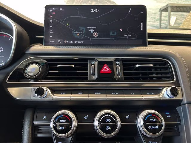 2023 Makalu Gray Genesis G70 2.0T AWD Sedan