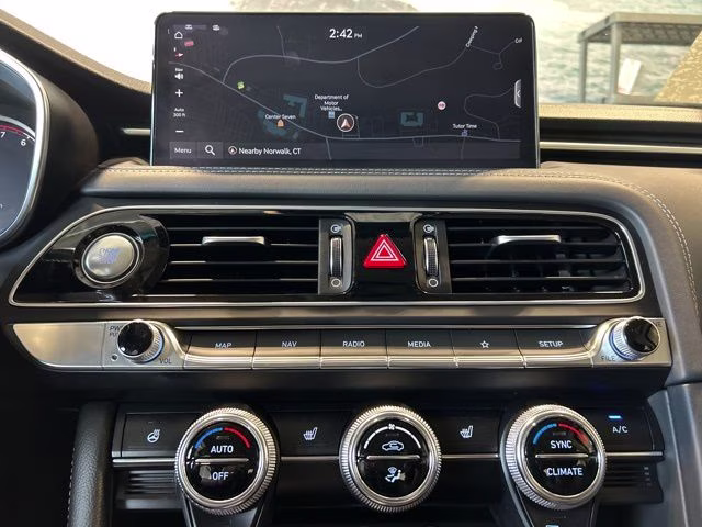 2023 Makalu Gray Genesis G70 2.0T AWD Sedan