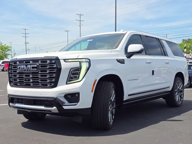 2026 Summit White GMC Yukon XL Denali Ultimate 4X4 SUV