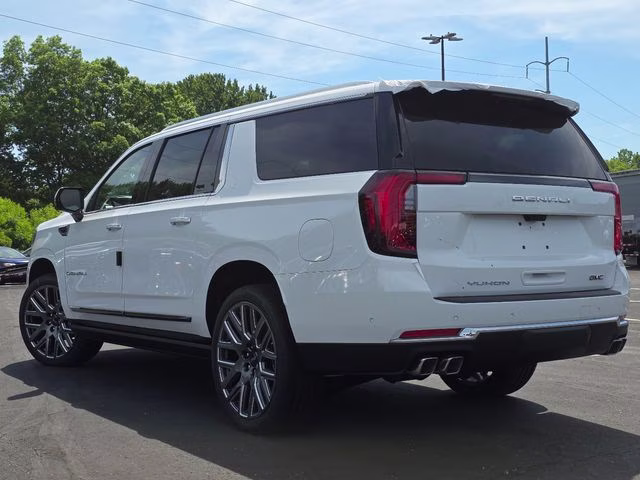 2026 Summit White GMC Yukon XL Denali Ultimate 4X4 SUV