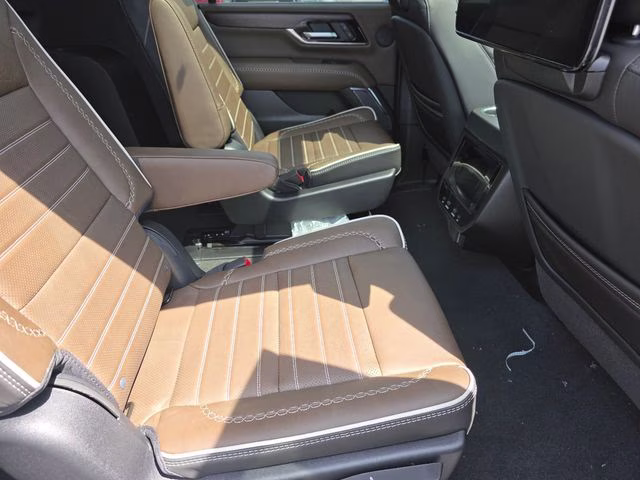 2026 Summit White GMC Yukon XL Denali Ultimate 4X4 SUV