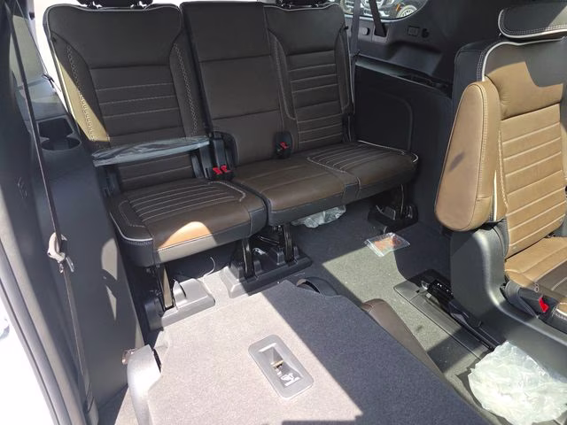 2026 Summit White GMC Yukon XL Denali Ultimate 4X4 SUV