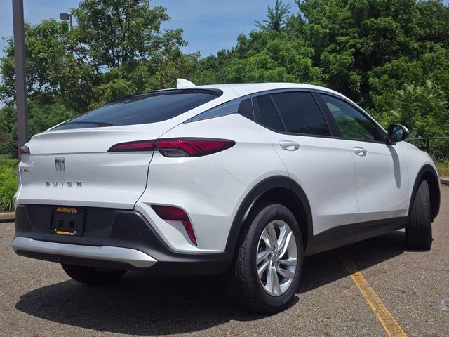 2026 Summit White Buick Envista Preferred FWD SUV