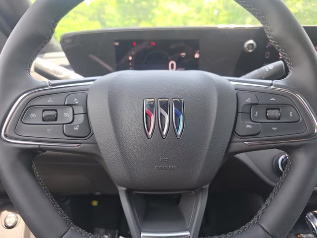 2026 Summit White Buick Envista Preferred FWD SUV