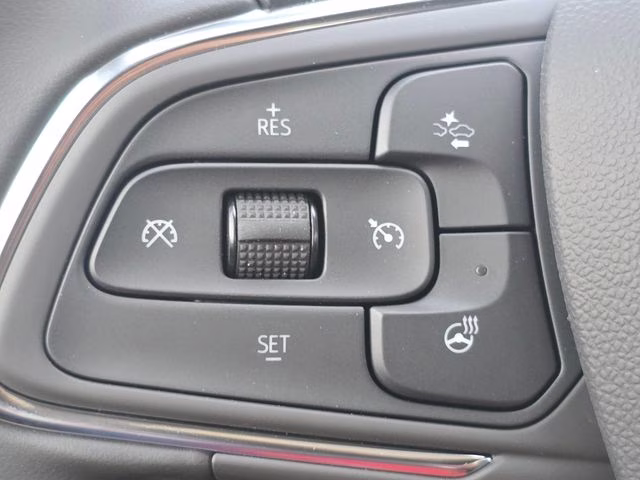 2026 Summit White Buick Envista Preferred FWD SUV