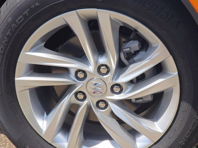 2026 Summit White Buick Envista Preferred FWD SUV