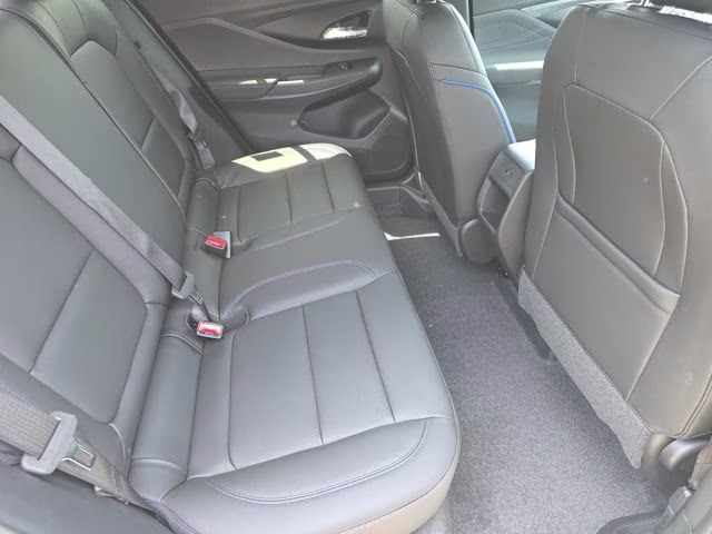 2026 Summit White Buick Envista Sport Touring FWD SUV
