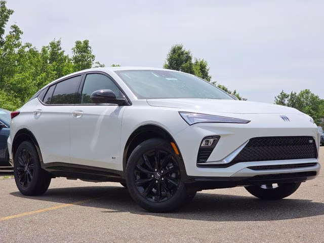 2026 Summit White Buick Envista Sport Touring FWD SUV