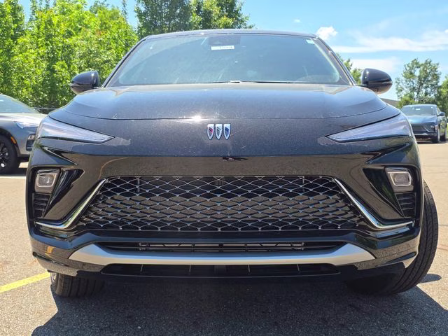 2026 Ebony Twilight Metallic Buick Envista Avenir FWD SUV