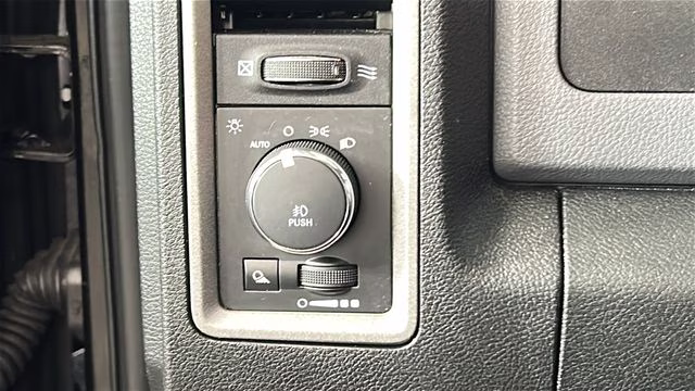 2015 Black Clearcoat Ram 1500 Express 4X4 Truck