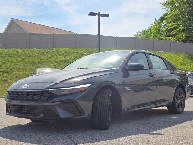 2026 Ecotronic Gray Hyundai Elantra SEL Sport FWD Sedan