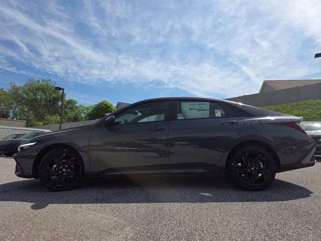 2026 Ecotronic Gray Hyundai Elantra SEL Sport FWD Sedan