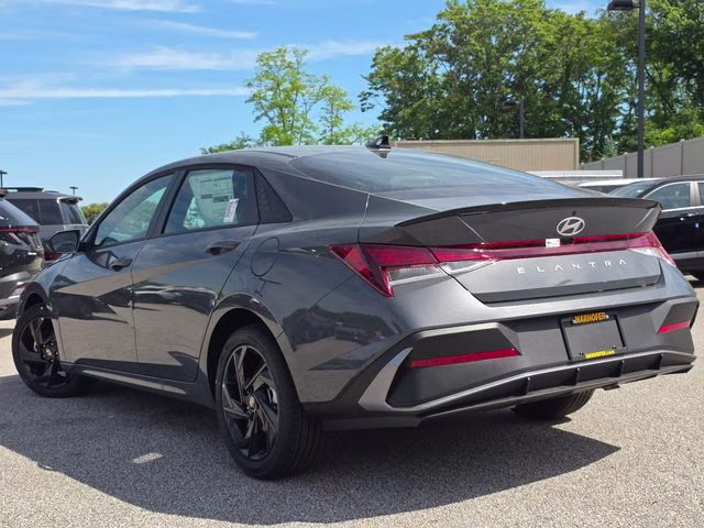 2026 Ecotronic Gray Hyundai Elantra SEL Sport FWD Sedan