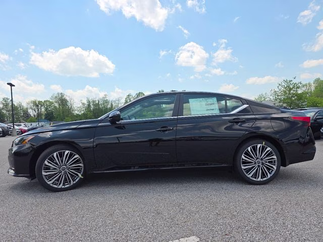 2026 Super Black Clearcoat Nissan Altima 2.5 SV FWD Sedan