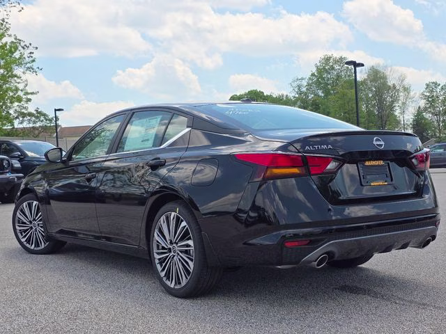 2026 Super Black Clearcoat Nissan Altima 2.5 SV FWD Sedan