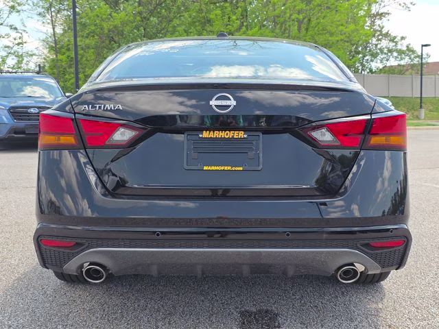 2026 Super Black Clearcoat Nissan Altima 2.5 SV FWD Sedan
