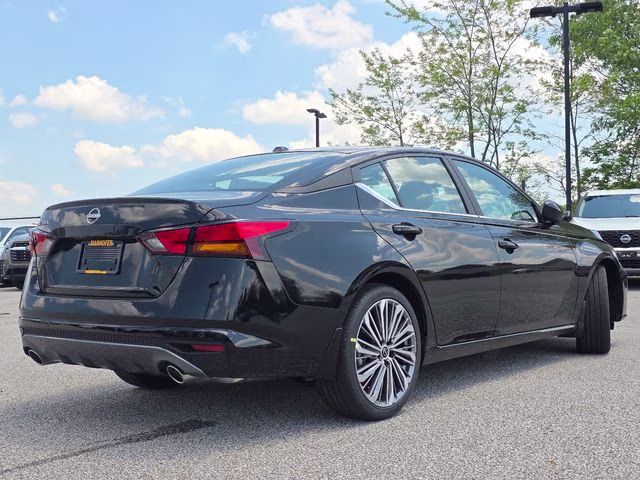 2026 Super Black Clearcoat Nissan Altima 2.5 SV FWD Sedan