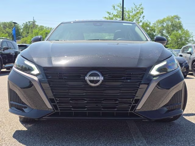 2026 Super Black Clearcoat Nissan Altima 2.5 SV FWD Sedan