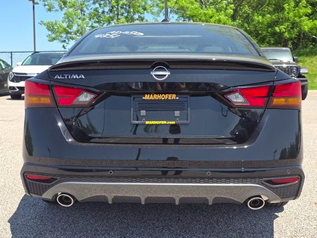 2026 Super Black Clearcoat Nissan Altima 2.5 SV FWD Sedan