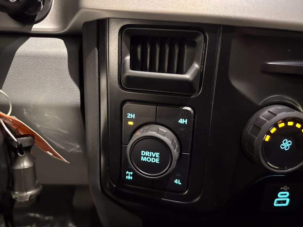 2026 Black Metallic Ford Super Duty F-250 SRW XL 4X4 Truck