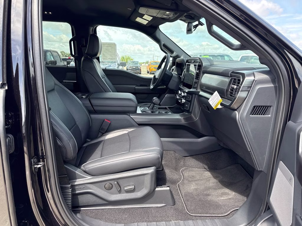 2026 Agate Black Metallic Ford F-150 Lariat RWD Truck