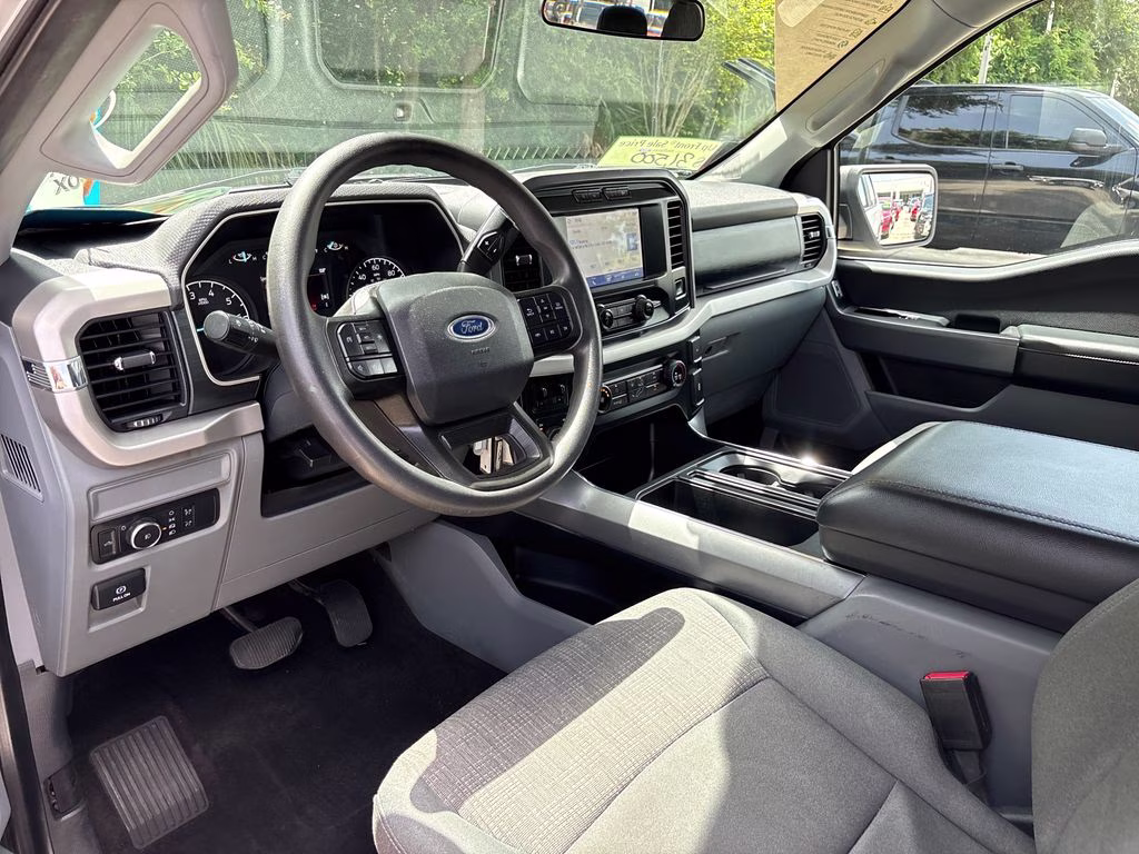 2021 Oxford White Ford F-150 XLT 4X4 Truck