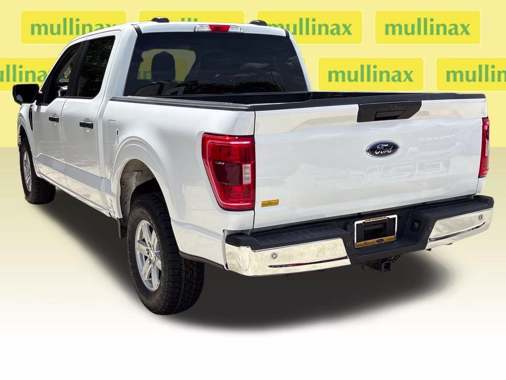 2021 Oxford White Ford F-150 XLT 4X4 Truck