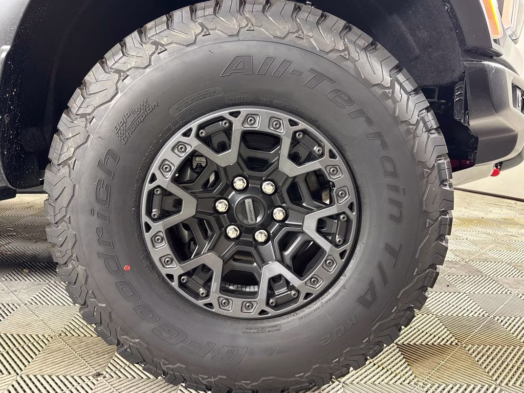 2026 Avalanche Ford F-150 Raptor R 4X4 Truck
