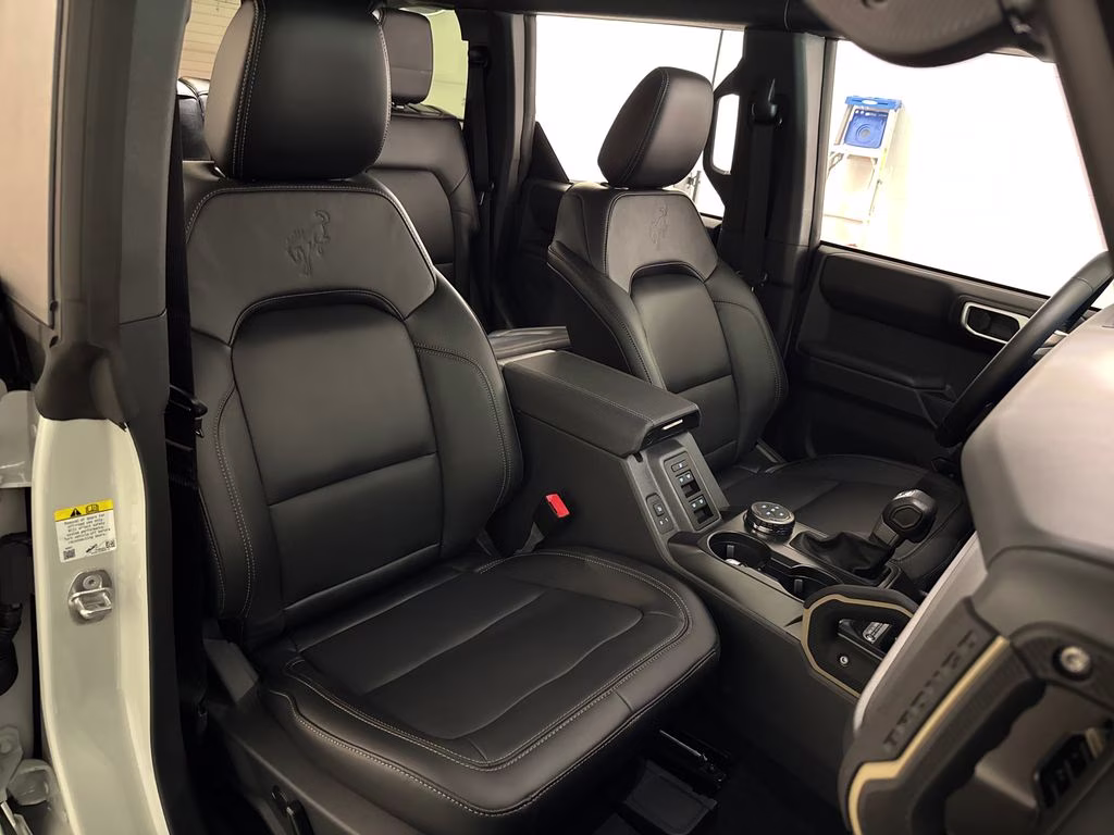 2026 Avalanche Gray Ford Bronco Badlands 4X4 SUV