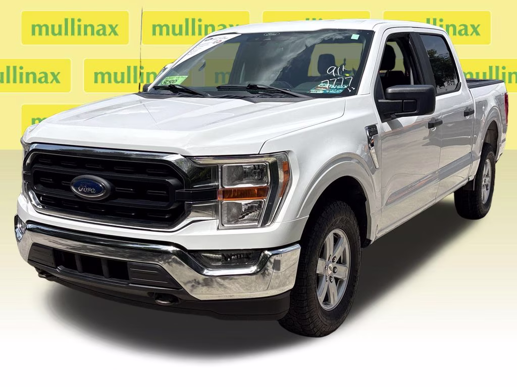 2021 Oxford White Ford F-150 XLT 4X4 Truck