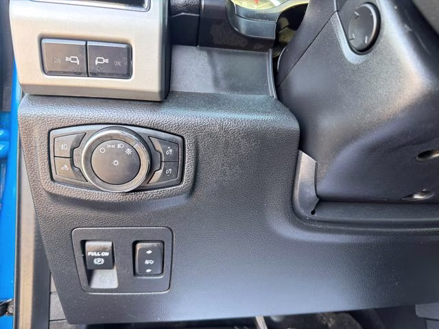 2020 Blue Ford F-150 Lariat 4X4 Truck