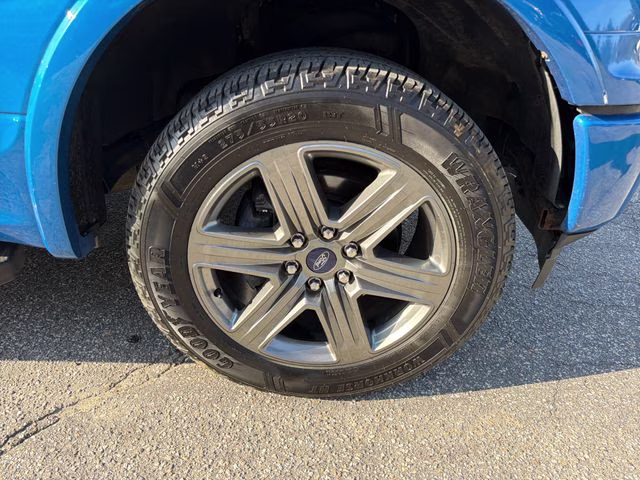 2020 Blue Ford F-150 Lariat 4X4 Truck