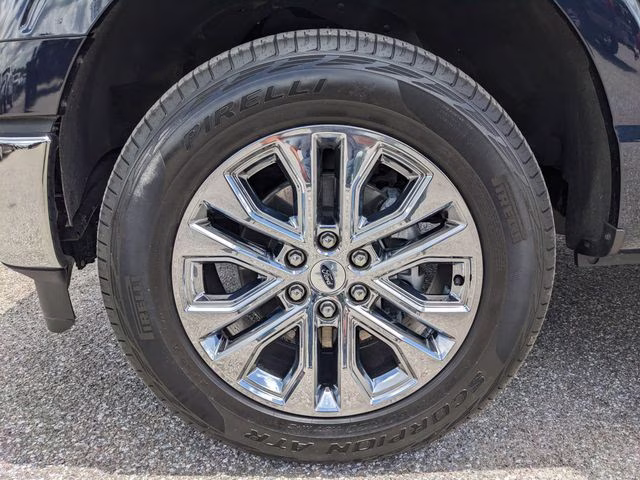 2024 Blue Metallic Ford F-150 Lariat 4X4 Truck