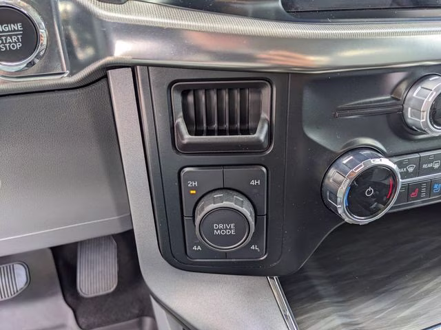 2024 Blue Metallic Ford F-150 Lariat 4X4 Truck