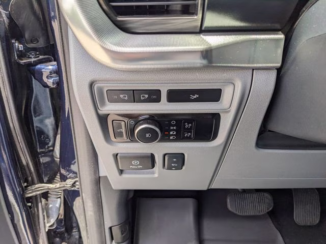 2024 Blue Metallic Ford F-150 Lariat 4X4 Truck