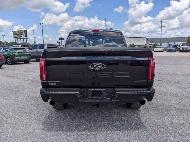 2025 Black Metallic Ford F-150 Lariat 4X4 Truck