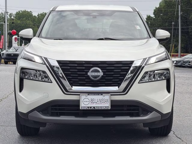 2023 Pearl White Tricoat Nissan Rogue SV AWD SUV