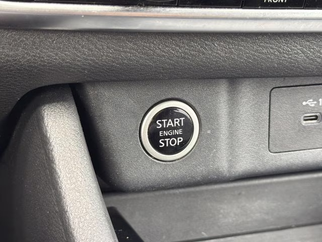 2023 Pearl White Tricoat Nissan Rogue SV AWD SUV