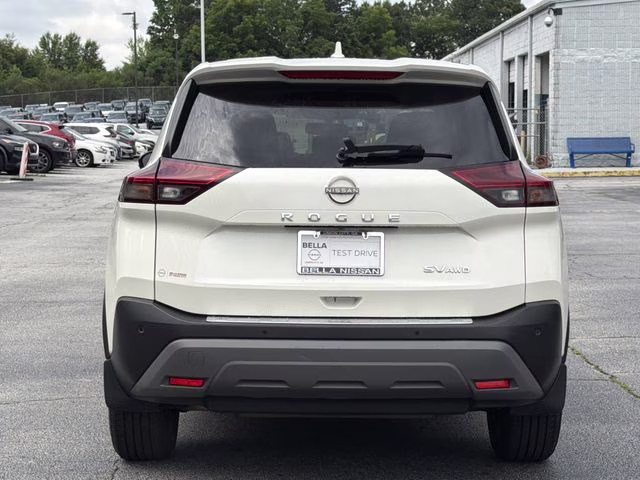2023 Pearl White Tricoat Nissan Rogue SV AWD SUV
