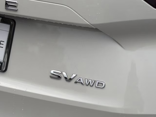 2023 Pearl White Tricoat Nissan Rogue SV AWD SUV