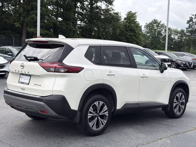2023 Pearl White Tricoat Nissan Rogue SV AWD SUV