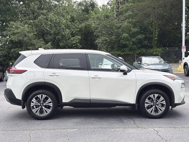 2023 Pearl White Tricoat Nissan Rogue SV AWD SUV