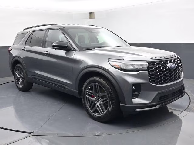 2025 Gray Metallic Ford Explorer ST-Line 4X4 SUV