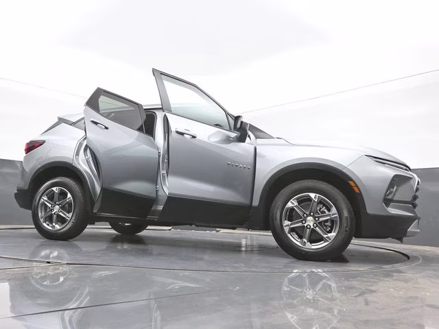 2025 Sterling Gray Metallic Chevrolet Blazer LT FWD SUV