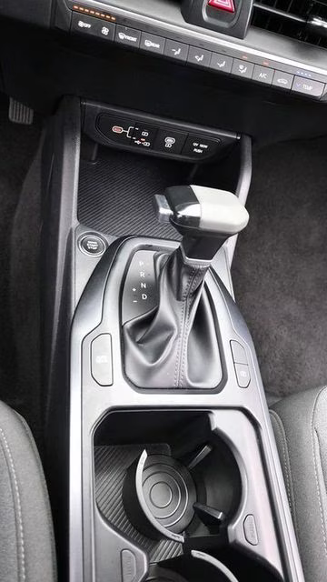 2025 Interstellar Gray Kia K4 LXS FWD Sedan