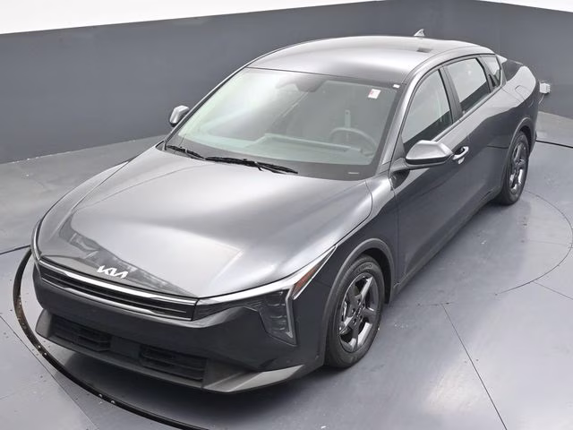 2025 Interstellar Gray Kia K4 LXS FWD Sedan
