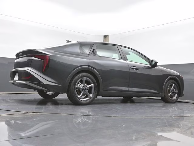 2025 Interstellar Gray Kia K4 LXS FWD Sedan
